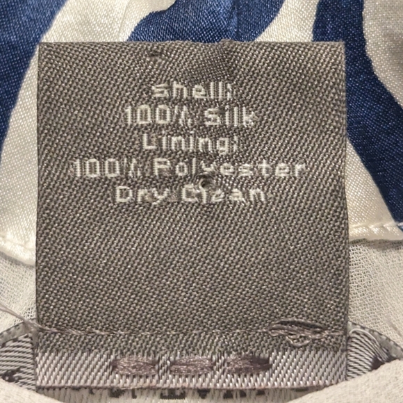 5/$25 Ann Taylor 100% Silk Blouse - Picture 6 of 6